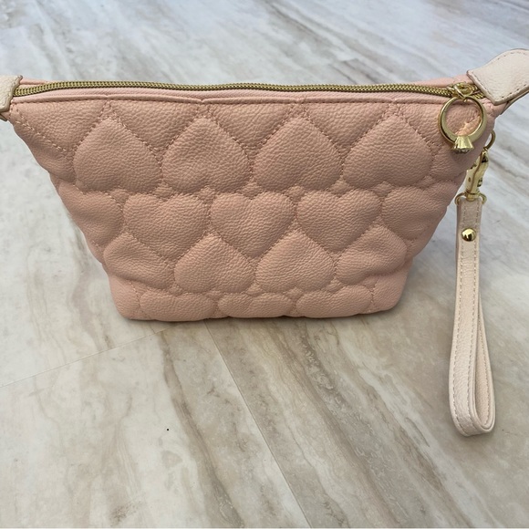 Betsey Johnson Pink Wristlet Cosmetic Zipper Pouch Bag Diamond Ring Hearts Bag - Picture 9 of 15